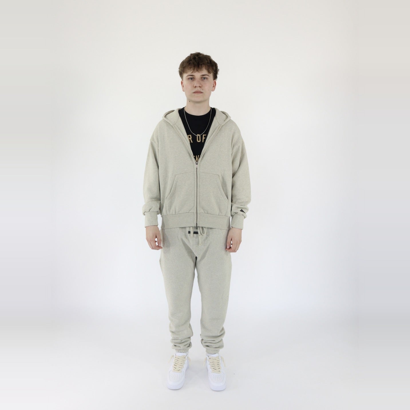pikastore.cz - Fear of God Essentials S25 Zip Hoodie Heather Stone + S25 Sweatpants Heather Stone SET-Bundle-pikastore.cz-pikastore.cz