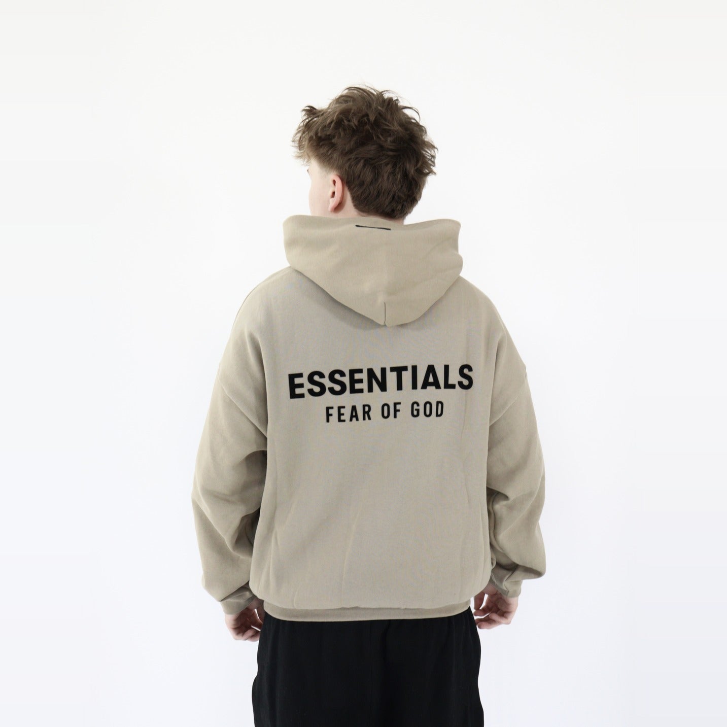 Fear of God Essentials S24 Hoodie Desert Sand - PIKASTORE-Clothing-Fear of God-pikastore.cz