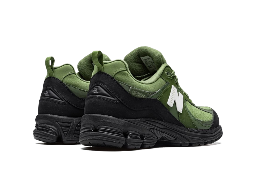 New Balance The Basement x 2002R Moss Green-New Balance-pikastore.cz