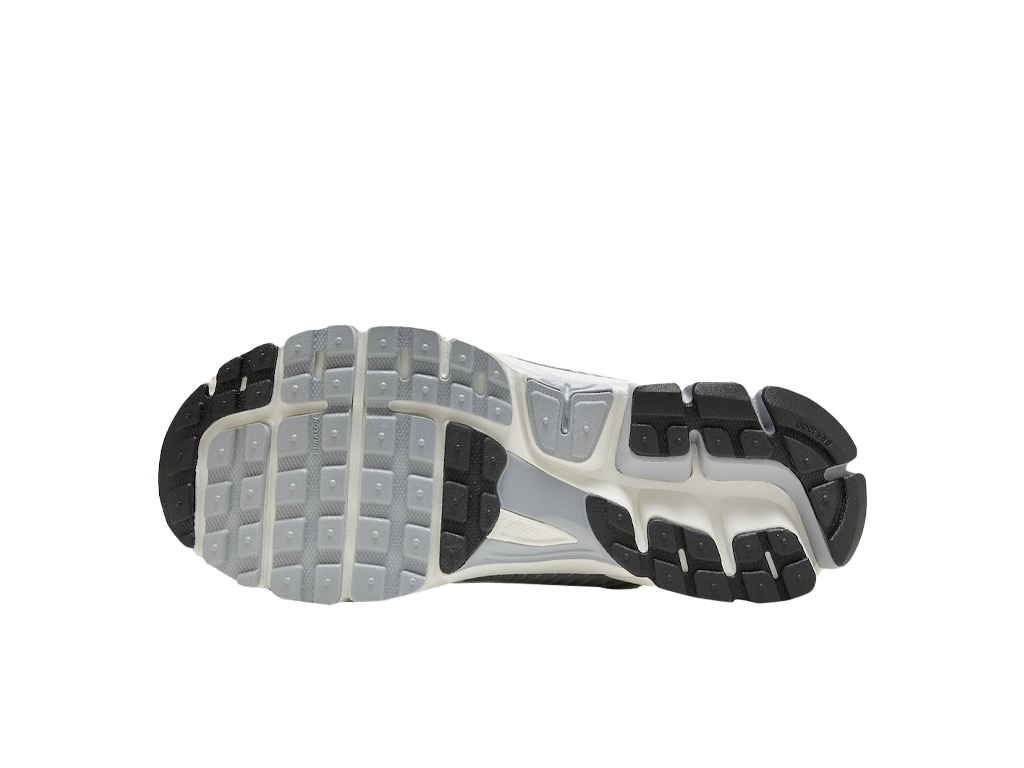 Nike Wmns Zoom Vomero 5 Wolf Grey Cool Grey-Nike-pikastore.cz