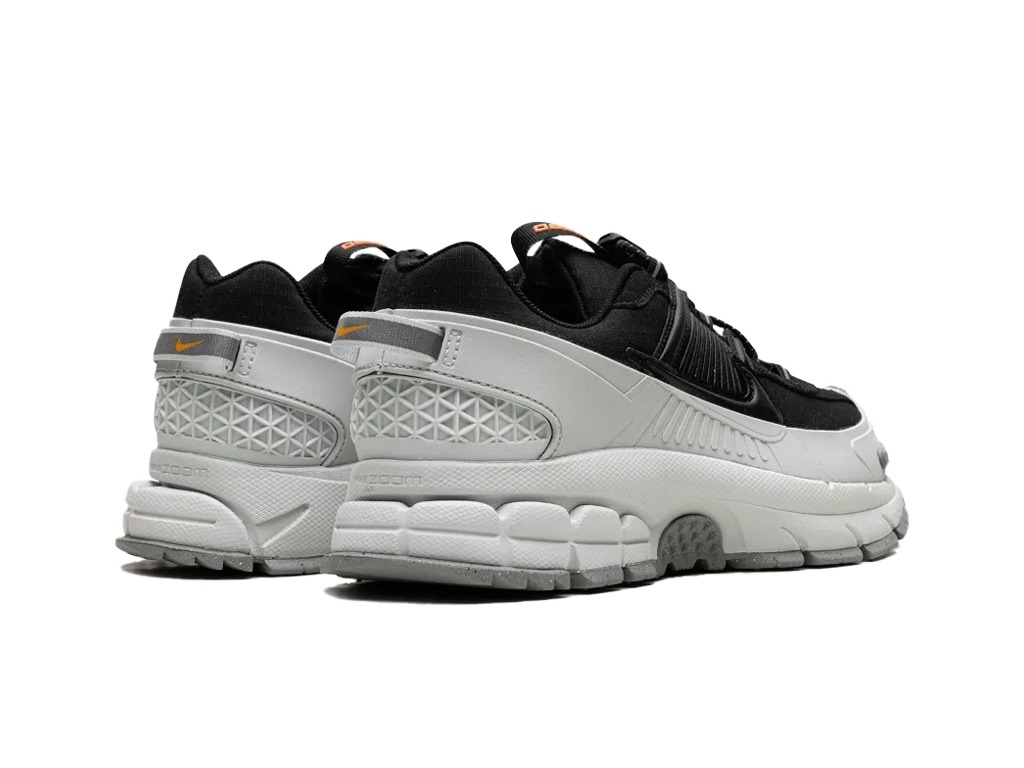 Zoom Vomero Roam Black Light Silver-Nike-pikastore.cz