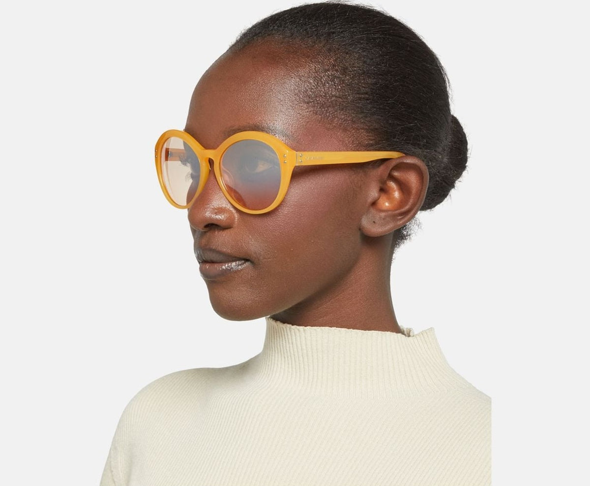 Calvin Klein Sunglasses Light Orange – accessoarer – foto 4 av 4