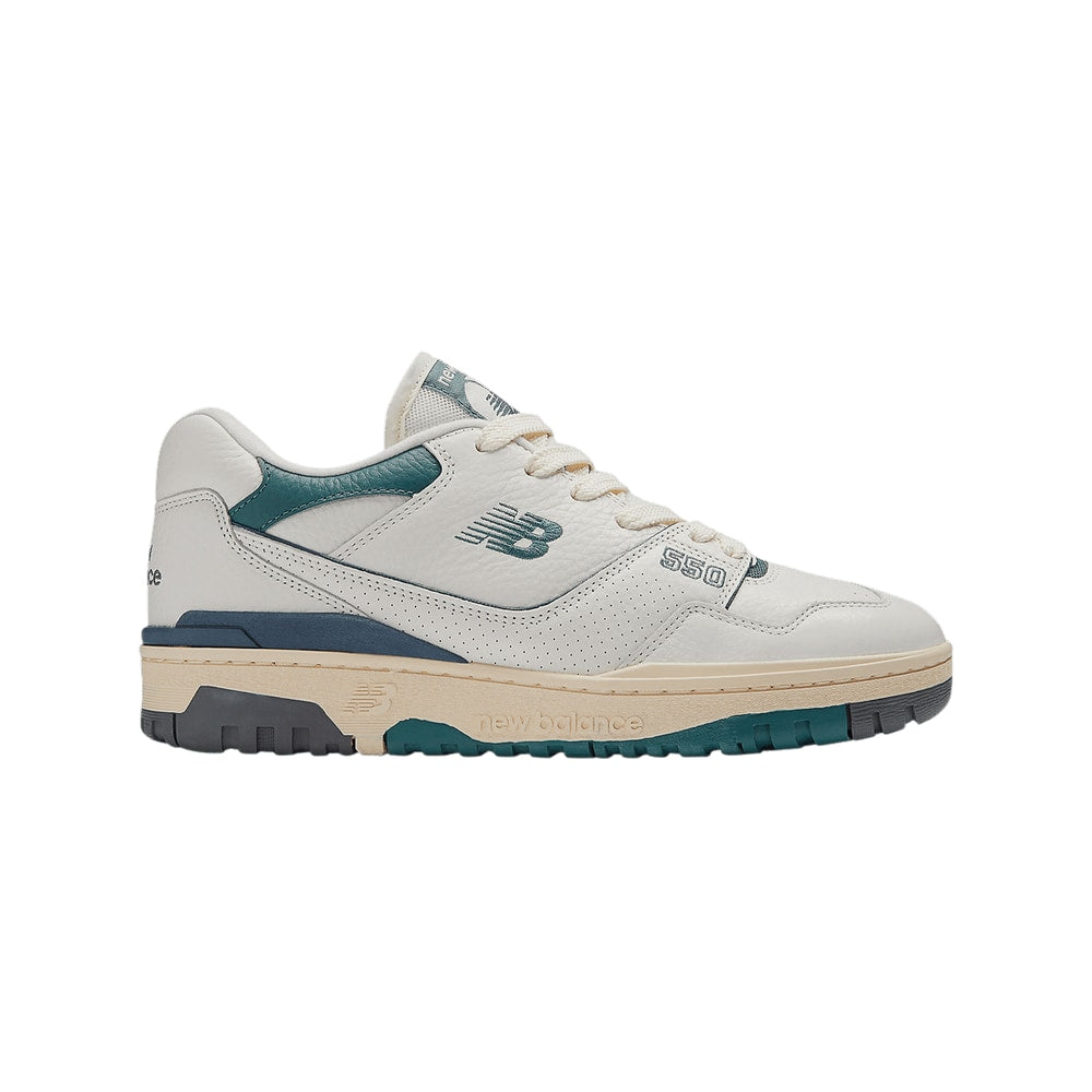 New Balance 550 Mini Logo Pack - New Spruce – baskets, beige