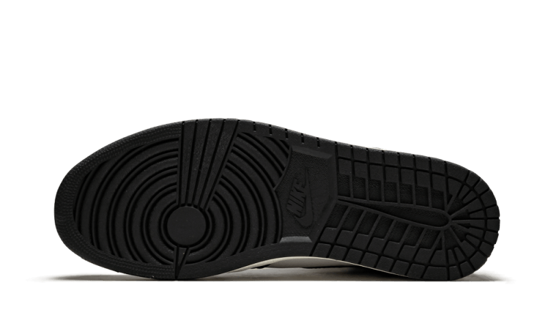 Nike Air Jordan 1 Retro High Black Gym Red-sneakers-Air Jordan-pikastore.cz