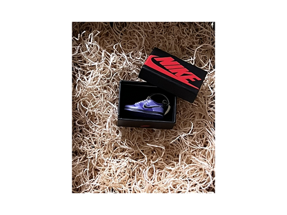 3D privjesak za ključeve Nike Dunk SB Purple Lobster