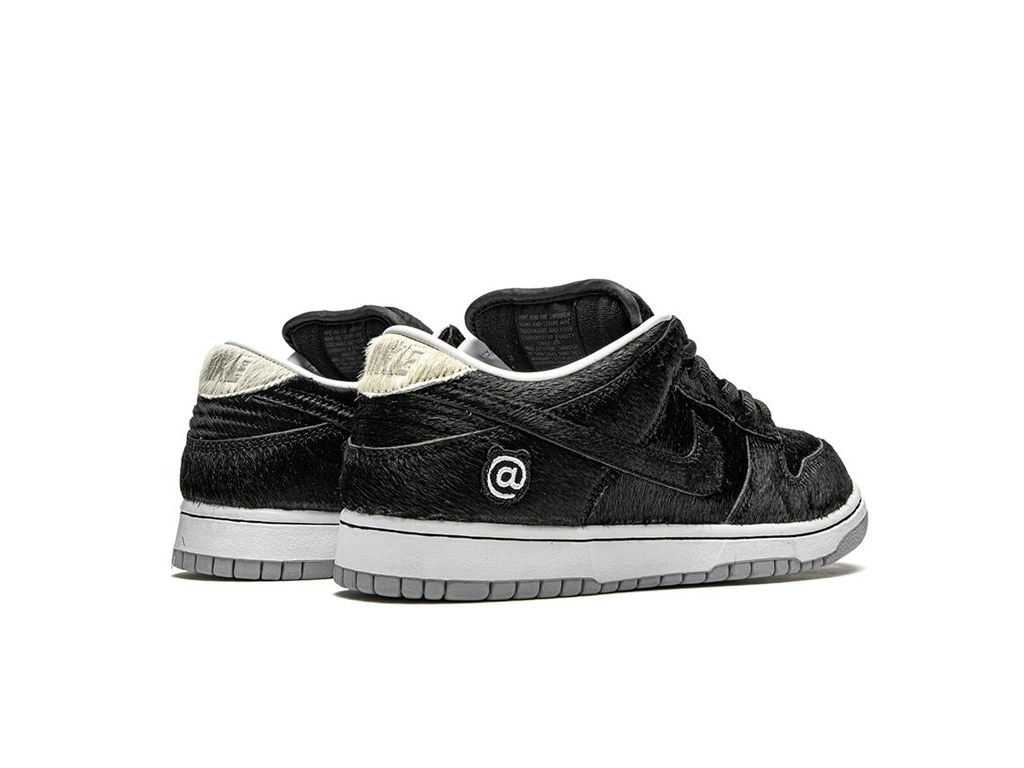 Nike SB Dunk Low Medicom igračka (2020.)