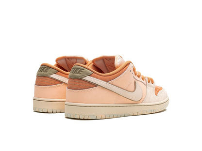 Nike Dunk Low SB Trocadero Gardens