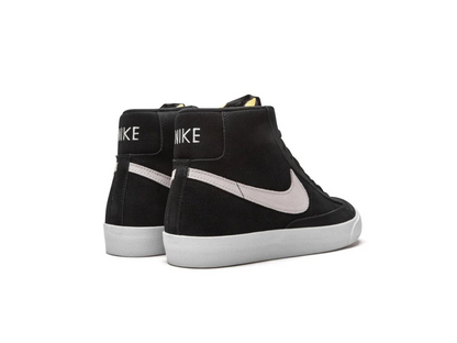 Nike Blazer Mid 77 Suede Black Photon Dust