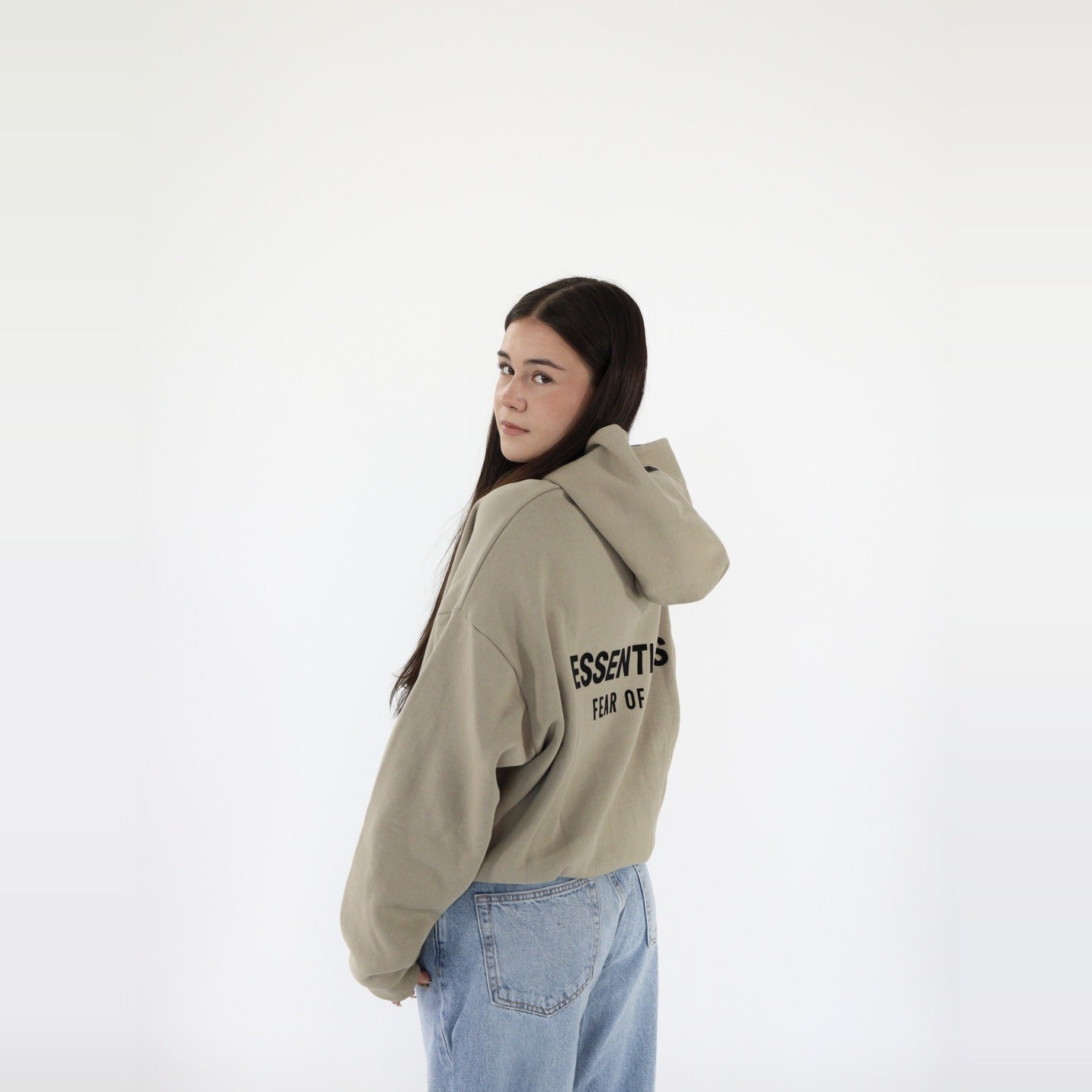 Fear of God Essentials S24 Hoodie Desert Sand - PIKASTORE-Clothing-Fear of God-pikastore.cz
