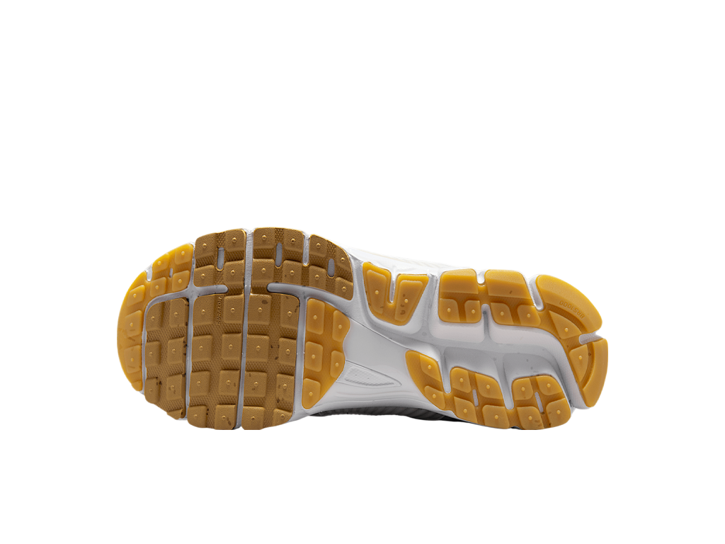 Nike Wmns Air Zoom Vomero 5 White Gum-Nike-pikastore.cz