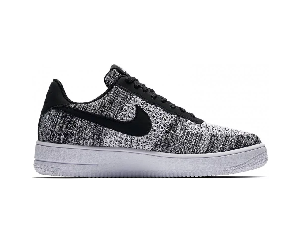 Nike Air Force 1 Flyknit 2 Black Pure Platinum-sneakers-Nike-pikastore.cz