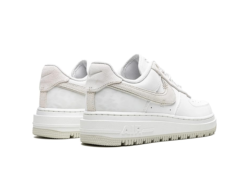 Nike Air Force 1 Luxe Triple White-Nike-pikastore.cz