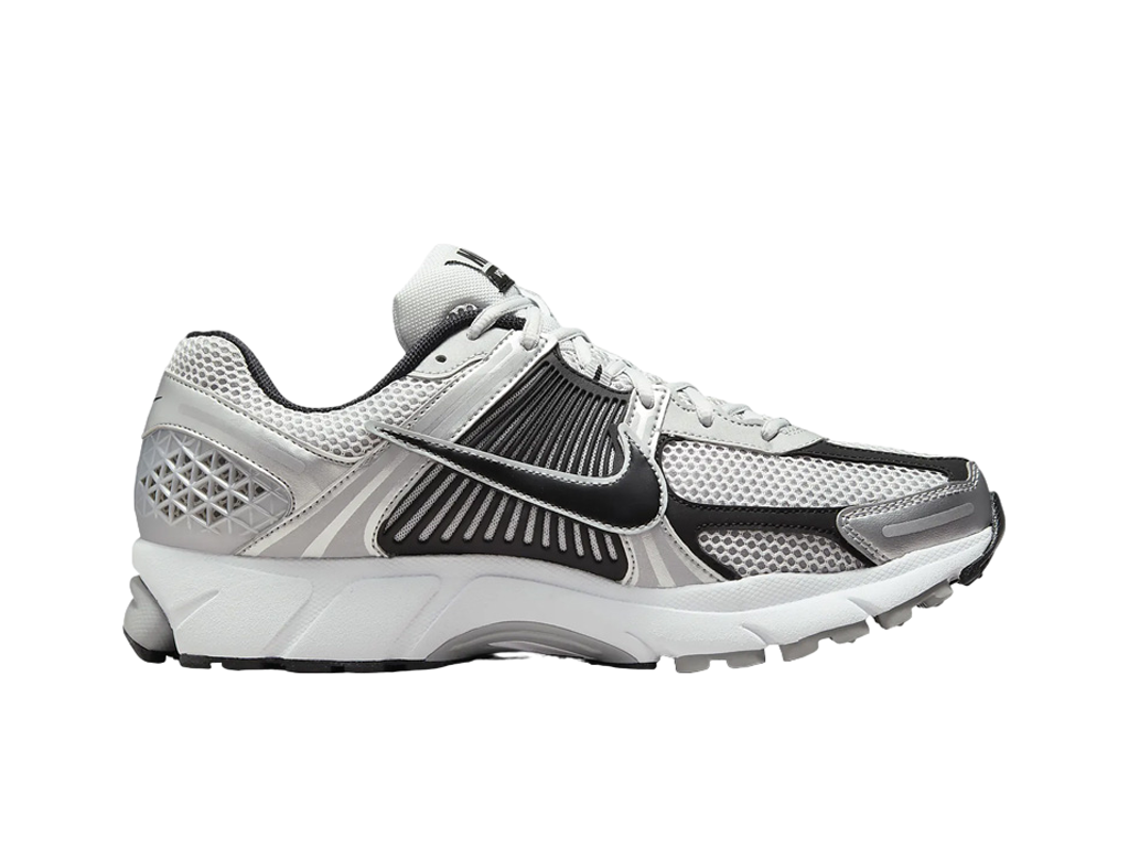 Nike Air Zoom Vomero 5 Metallic Silver Black-Nike-pikastore.cz