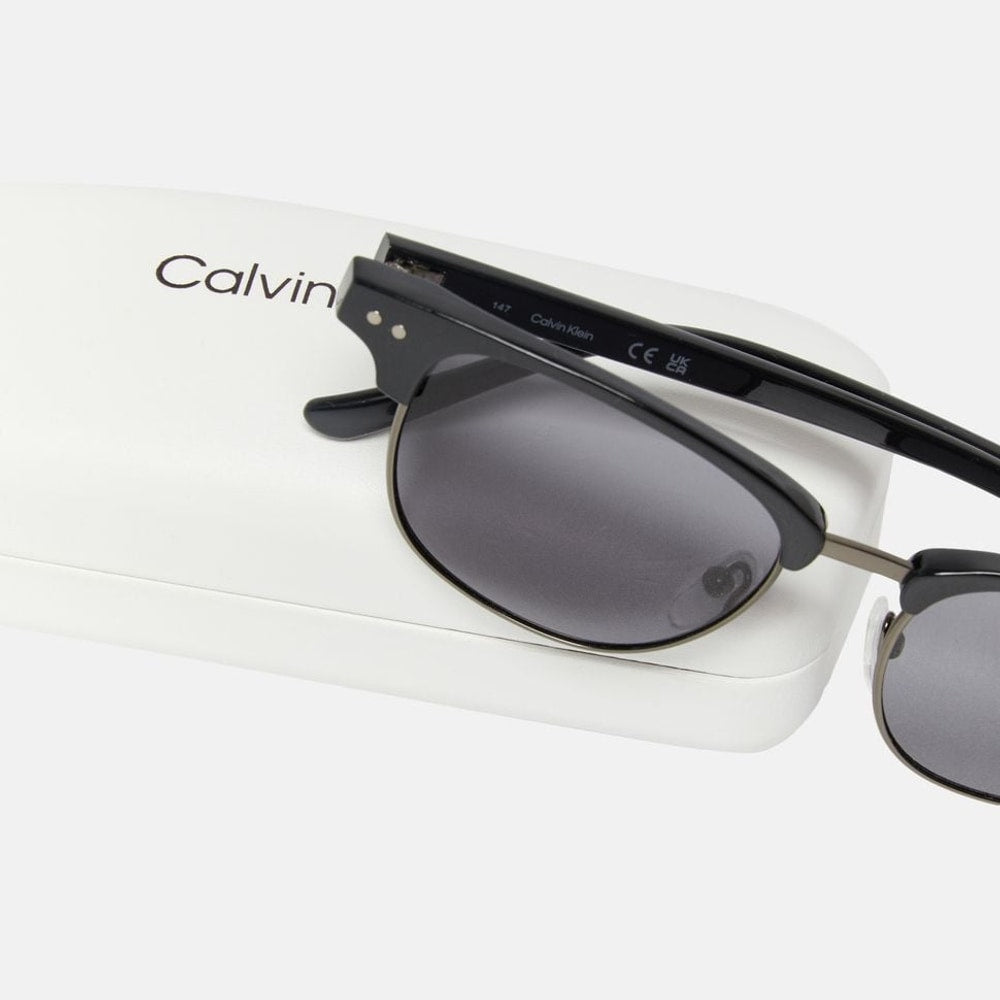 Calvin Klein Sunglasses Black – lunettes – photo 3 sur 4