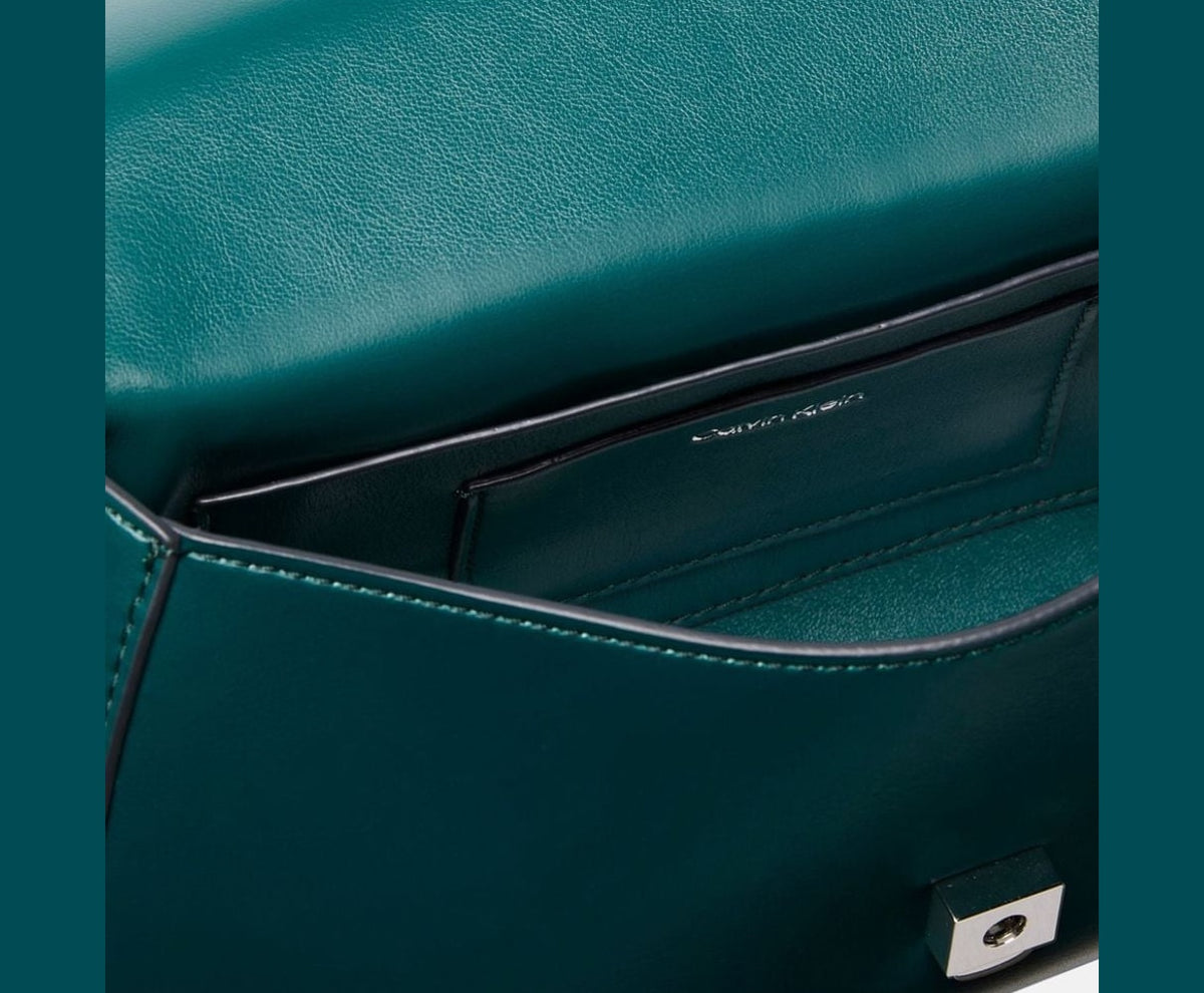 Calvin Klein Cross-body bag Green – taška – fotka 3 z 4
