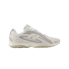 New Balance 204L Reflection