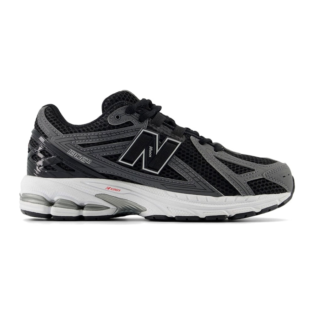 New Balance 1906R Black Team Red Castlerock (GS) – tenisky, černá